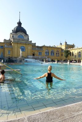 Szechenyi thermal bath outside pool summer morning